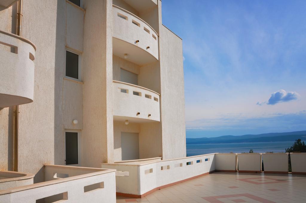 לוקבה Sunrise Apartments And Studio Apartments מראה חיצוני תמונה