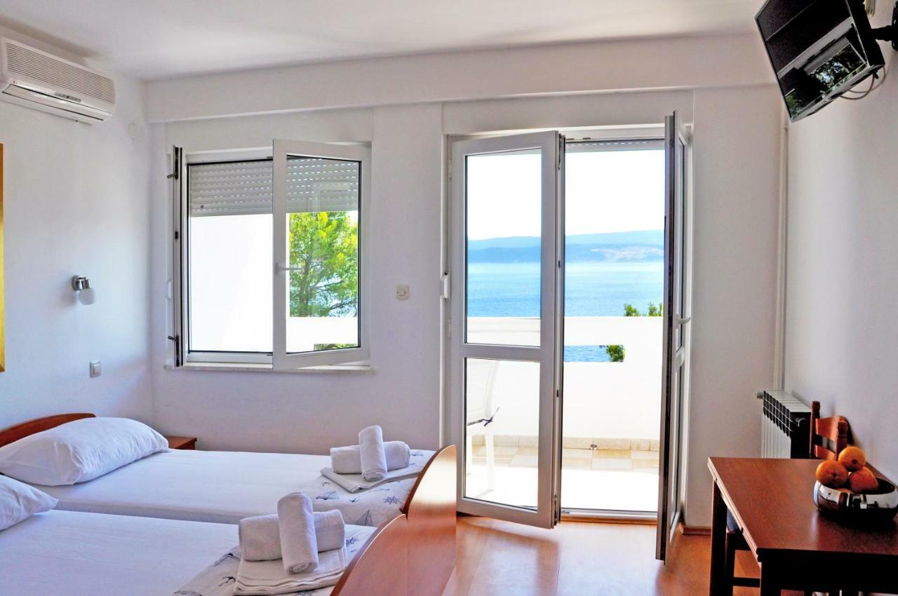 לוקבה Sunrise Apartments And Studio Apartments מראה חיצוני תמונה
