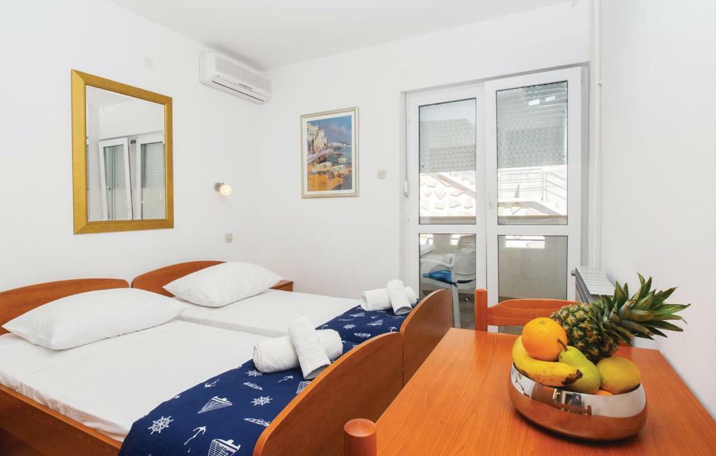 לוקבה Sunrise Apartments And Studio Apartments מראה חיצוני תמונה